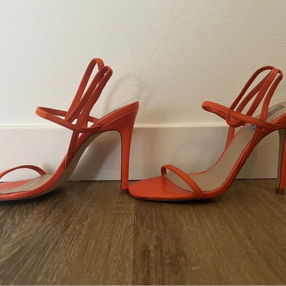 Steve Madden Gabrielle Stilleto Slingback Sandal, 9M, 4” heel, open toe. - Picture 4 of 6